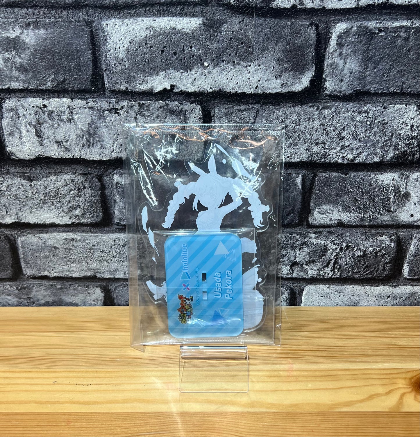 Usada Pekora – Acrylic Stand (Hololive × Yo-kai Watch Puni Puni Collaboration Follow & RT Campaign)