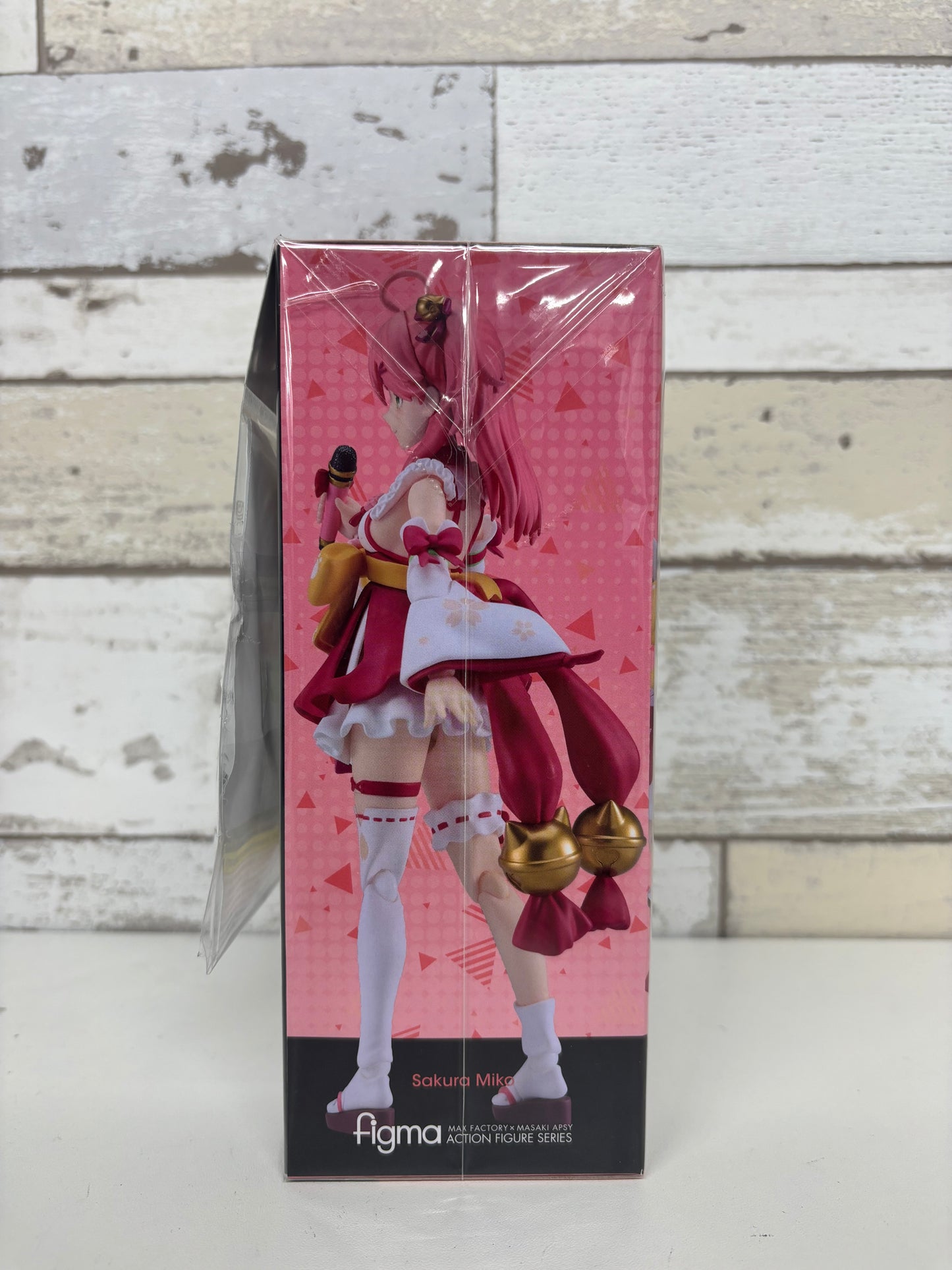 Sakura Miko - figma (First Edition, Sunglasses 35P Head Included)